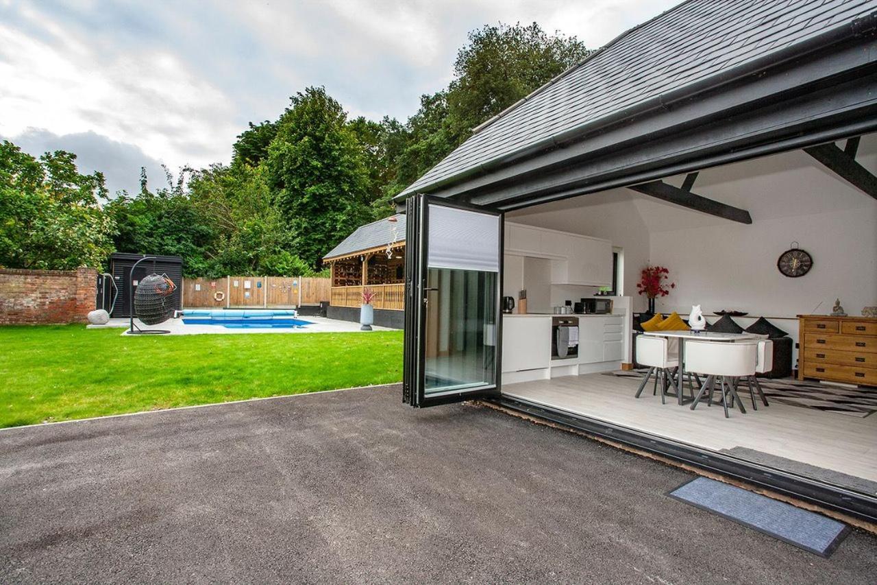 Vakantiehuis Luxury Retreat 32c Pool Jacuzzi Games Bar Oasis